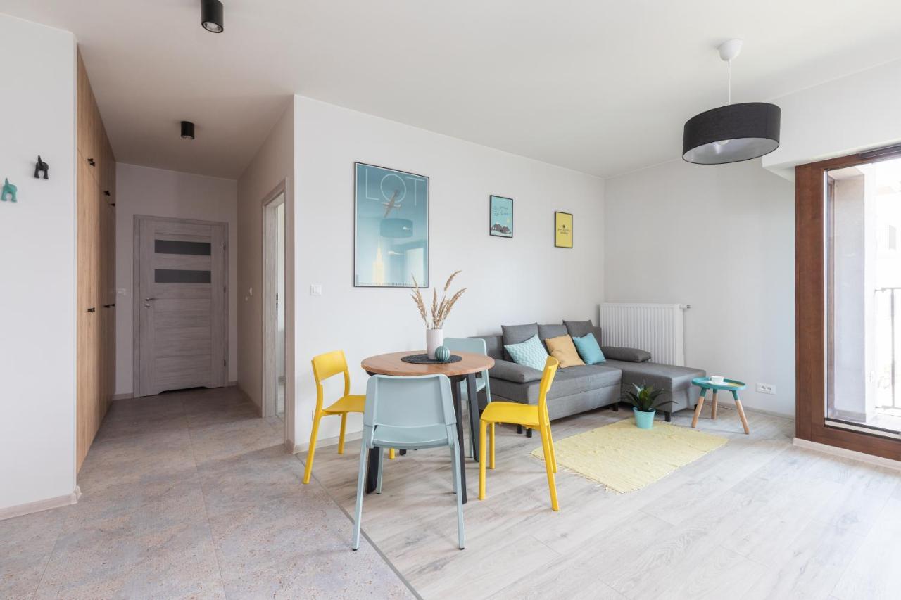 Ferienwohnung Superapart Sierakowskiego 4 Warschau Exterior foto
